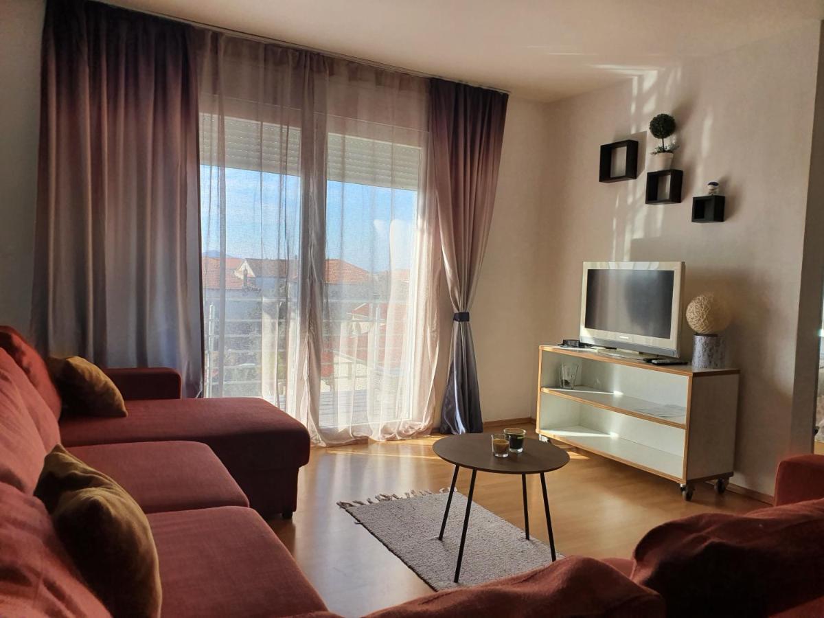 Cozy Two-Bedroom Apartment Zadar Exterior foto