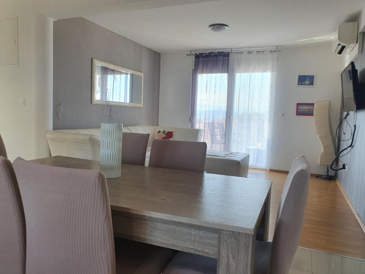 Cozy Two-Bedroom Apartment Zadar Exterior foto